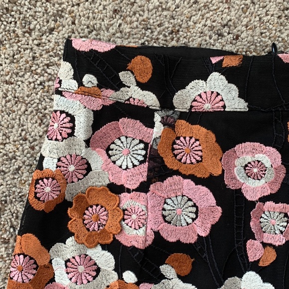 French Connection Astride Aliya Lace Mini Skirt in Moonless Night Flower App - Picture 5 of 12